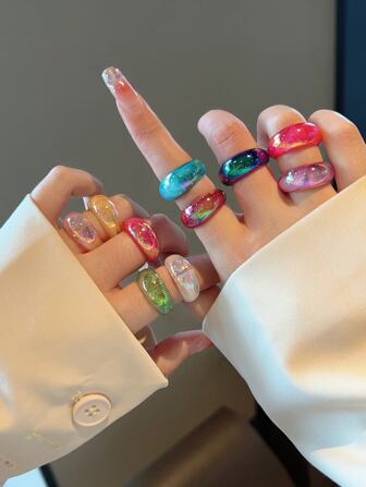Colorful Rings